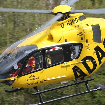 Bild vergr&ouml;&szlig;ern: ADAC Hubschrauber im Einsatz